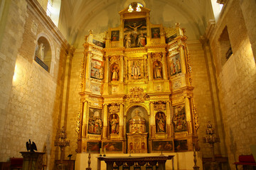 Fototapeta na wymiar Retablo de la Iglesia, Monasterio de San Zoilo en Carrión de los Condes, Palencia