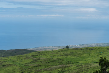Obraz premium Panoramic view of the Kohala Coast on the Big Island of Hawaii taken from higher elevation