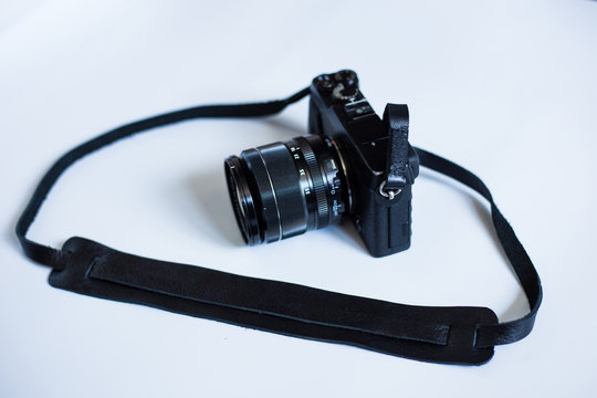 Leather mirrorless camera strap with thread handmade work