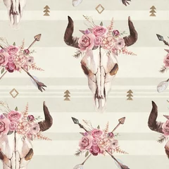 Gordijnen Aquarel boho naadloze patroon van pijlen, stier schedel met hoorns &amp  bloemstuk op lichte achtergrond. Indiaans decor, printelement, tribale bohemien navajo, Indiaas, Peru, Azteekse verpakking © Veris Studio
