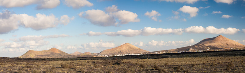 Fototapeta na wymiar Lanzarote desert landscape