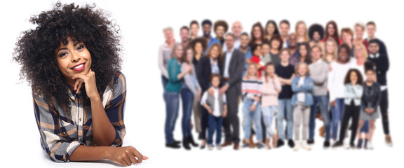 Fototapeta premium Ludzie na pierwszym planie i ludzie w tle