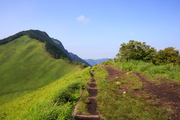 Dirt path along ridge at Soni Kogen in Nara, Japan