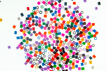 Piezas de colores