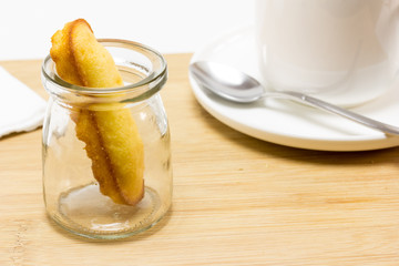 Desayuno con magdalenas largas