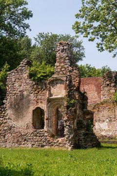 Schloss Putzar - Ulrichsbau - Ruine - Außenansicht - Ostseite