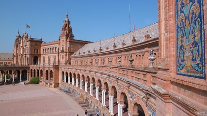 Fototapeta na wymiar Palais de la place d'Espagne à Séville, en Andalousie, avec des azulejos (Espagne)