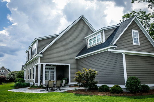 72 162 Best Small House Exterior Images Stock Photos Vectors Adobe Stock