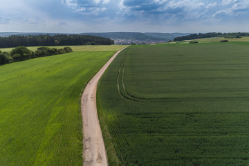 Fototapeta na wymiar Luftbild Wiesen und Felder im Frühling