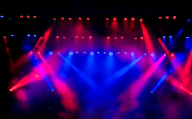 Fototapeta na wymiar Light equipment on stage for concerts and discos.