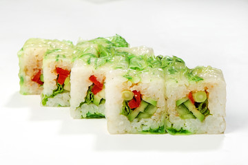 Rolls (sweet pepper, cucumber, avocado, Kaiso, iceberg lettuce, sauce Gamadari in rice paper)