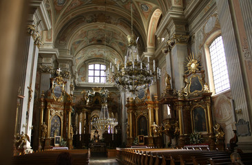 Fototapeta na wymiar Iglesia de Santa Ana en Varsovia, Polonia