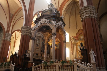 Fototapeta na wymiar Basílica de San Petronio, Plaza Mayor, Bolonia, Italia