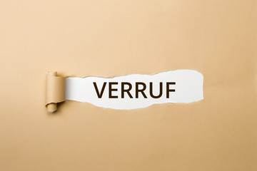 VERRUF Schriftzug - aufgerissenes Papier