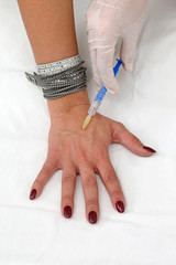 Hand Injection