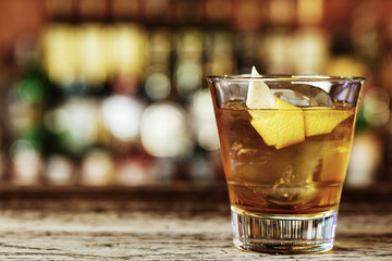 Cocktail Sazerac on the bar