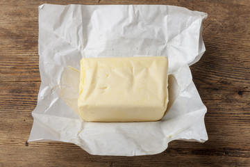 Tiroler Bergbutter in Papier