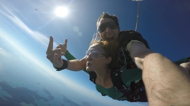Skydiving tandem selfie 4K