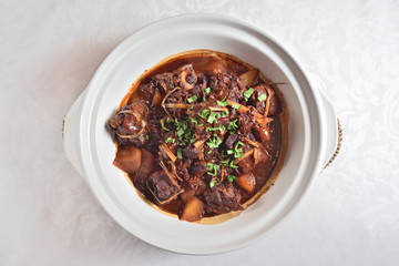  Braised lamb with soy sauce in clay pot