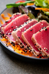 fresh tuna raw with vegetable salad