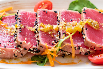 fresh tuna raw with spicy salad sauce