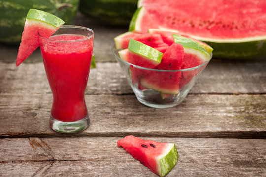 Watermelon juice with watermelon in bowl