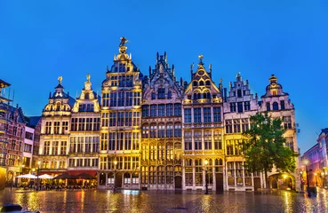 Fototapeten Rathaus auf dem Grote Markt in Antwerpen, Belgien © Leonid Andronov