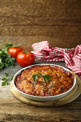 Pasta, cheese and tomato bake