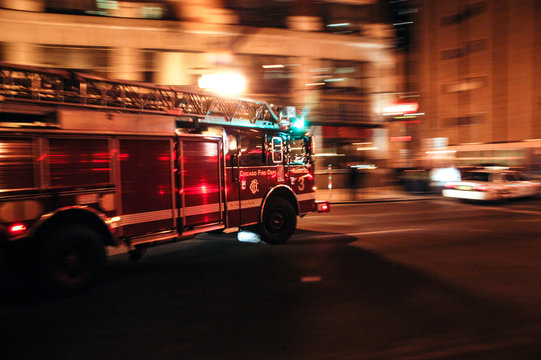 Chicago Fire Department (CFD) engine responds to emergency call