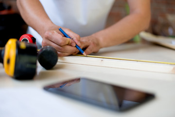 Taking the wood measures