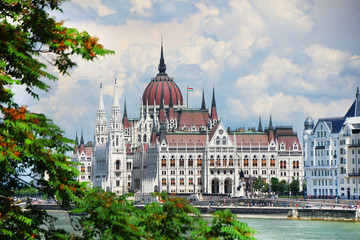 Obraz premium The Hungarian Parliament Building, also known as the Parliament of Budapest.One of Europe's oldest legislative buildings, a notable landmark of Hungary and a popular tourist destination of Budapest