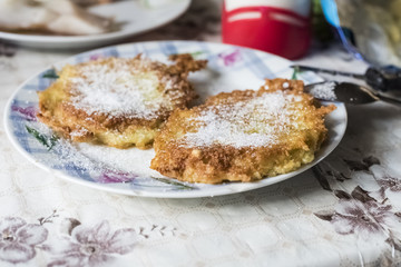 potato pancakes with sugar