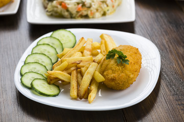Cutlet de volaille with fries