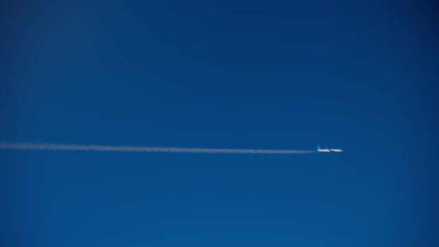 Aircrafts fly at parallel course