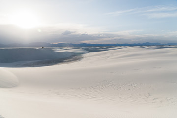 Fototapeta na wymiar Landscape view of White Sands National Monument in Alamogordo, New Mexico during summer. 