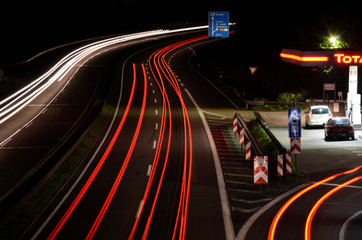 Autobahn bei Nacht 65