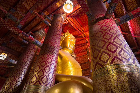 Buddha culture, Wat Phanan Choeng, Ayutthaya, Thailand