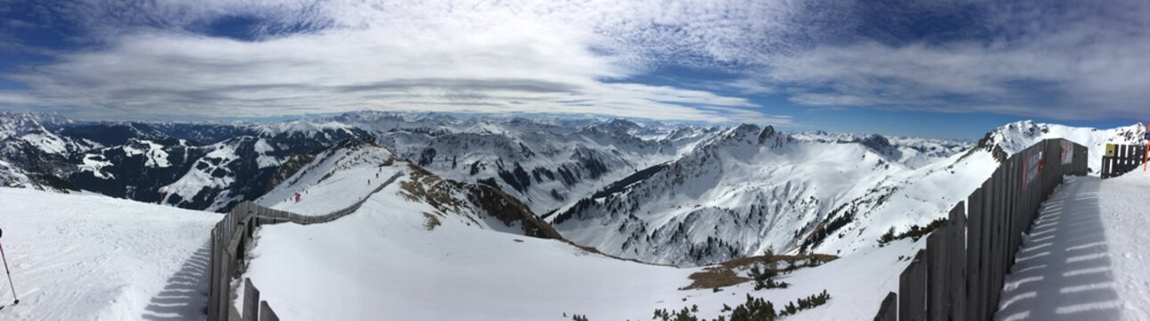 รูปภาพSaalbach – เลือกดูภาพถ่ายสต็อก เวกเตอร์ และวิดีโอ2,519 | Adobe Stock