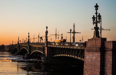 Naklejka premium troicky bridge