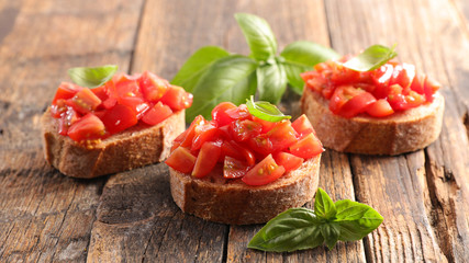 bruschetta with tomato and basil