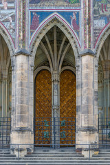 Fototapeta premium Golden gate entrance