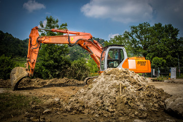 Escavatore in cantiere