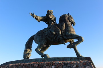 Le monument équestre de l'impératrice Elizaveta Petrovna Baltiisk