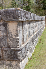 Wall of the Skulls Tzompantli, Chichen Itza, one of the most famous Mayan cities. Mexico, Chichen Itzá, Yucatán.