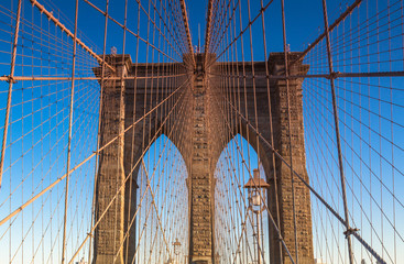 Obraz premium Brooklyn Bridge with lamp