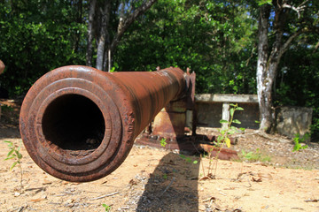 Bunker and heavy gun, Sainte Anne Island, Seychelles