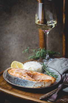 Grilled salmon with rice