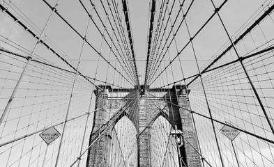 Fototapety  brooklyn bridge in black and white, downtown Manhattan, New York, USA
