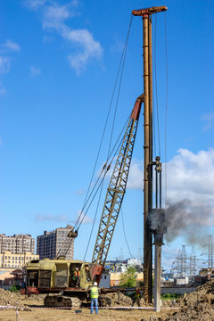 stilt piling machine