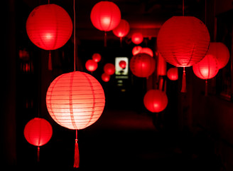 The red lantern is in the black background
